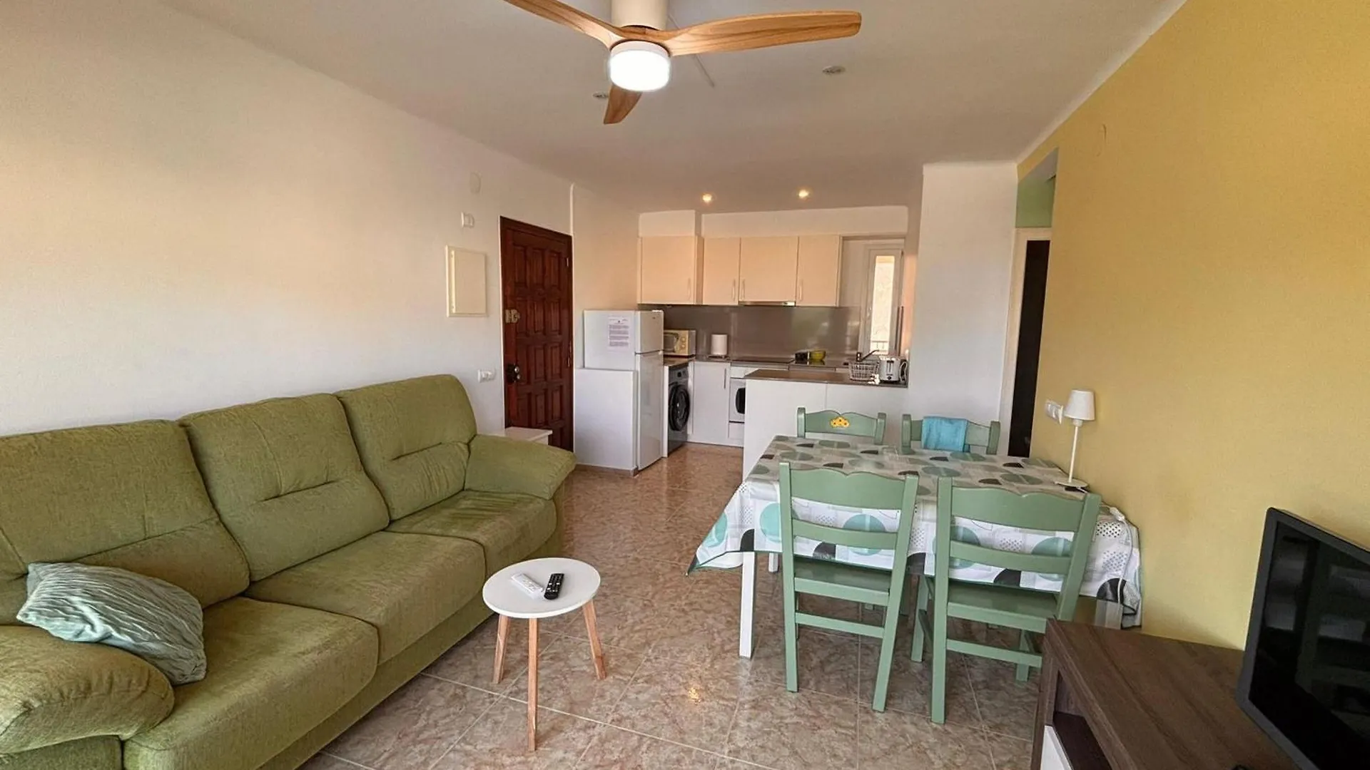 Calella 4 - L'Estartit, Els Griells - Es-323-80 Apartamento